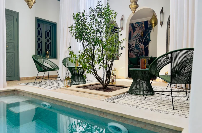 Piscine intérieure du Riad Kaya & Spa au cœur de la médina de Marrakech
