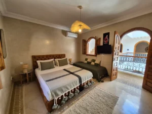 Cour intérieure avec Chamber au Riad Melilo à Marrakech