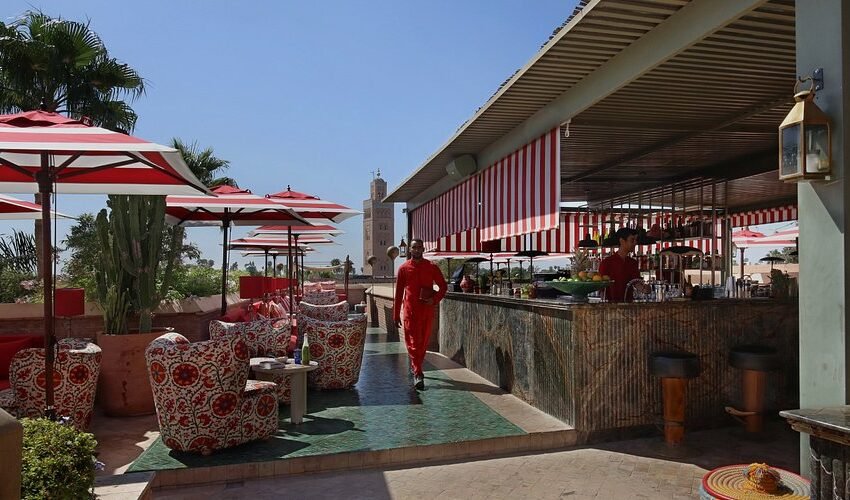 Terrasse El Fenn Marrakech avec piscine et vue panoramique
